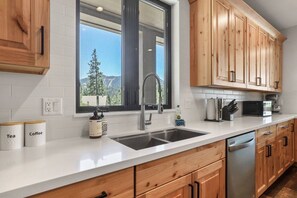 Unclassified image, 5 of 80, button - Superb Ski Haus | Near Heavenly & Views | Sleeps 8 (Stateline)