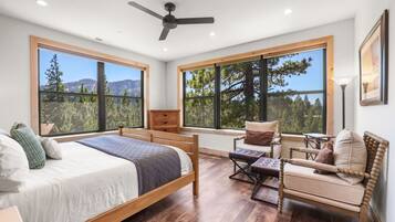 4 chambres, fer et planche à repasser, lit parapluie, Wi-Fi