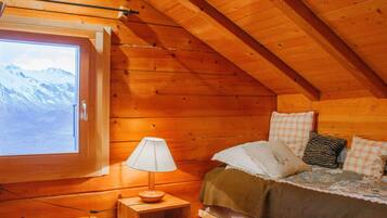 4 Schlafzimmer, Reisekinderbett, kostenloses WLAN