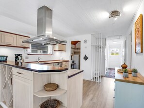 Fridge, microwave, dishwasher, cookware/dishes/utensils - "Frida" - 125m from the sea by Interhome (Køge)