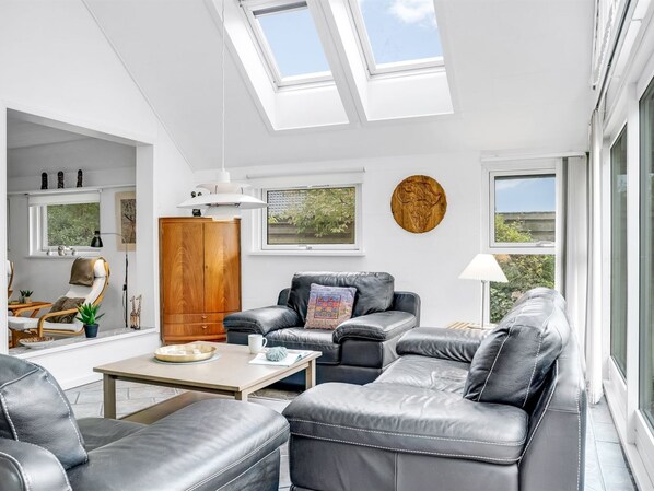 TV, fireplace - "Frida" - 125m from the sea by Interhome (Køge)