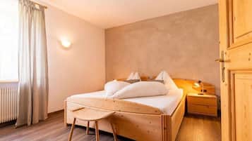2 camere, ferro/asse da stiro, Wi-Fi gratuito