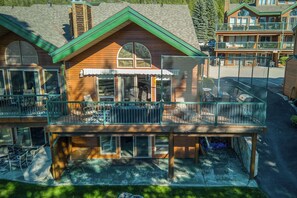 Property grounds - Benny's Place-Marble Canyon 404P1 (Area F (Columbia Lake/Windermere Lake))