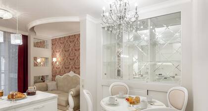 Designer Apartments near Dana Mall