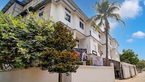 Front of property - Hotel B&B Heights (Guwahati)