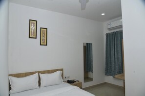 Free WiFi - Hotel Royal Awas (Biswanath)