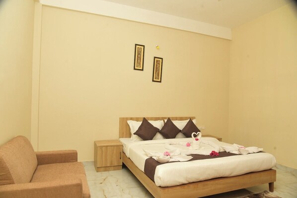 Free WiFi - Hotel Royal Awas (Biswanath)