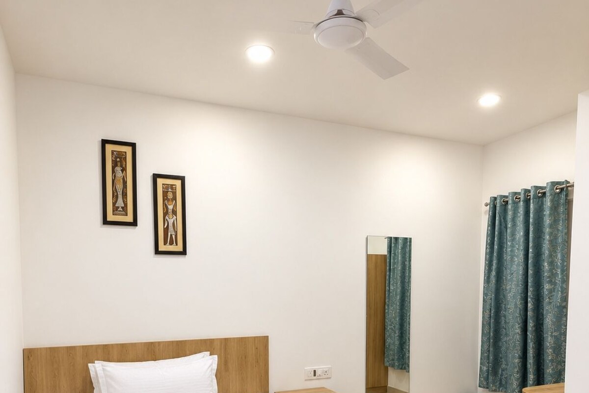 Deluxe Single Room