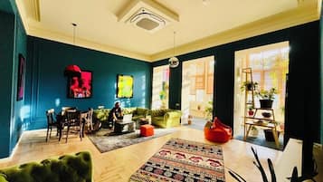 27-inch flat-screen TV with cable channels