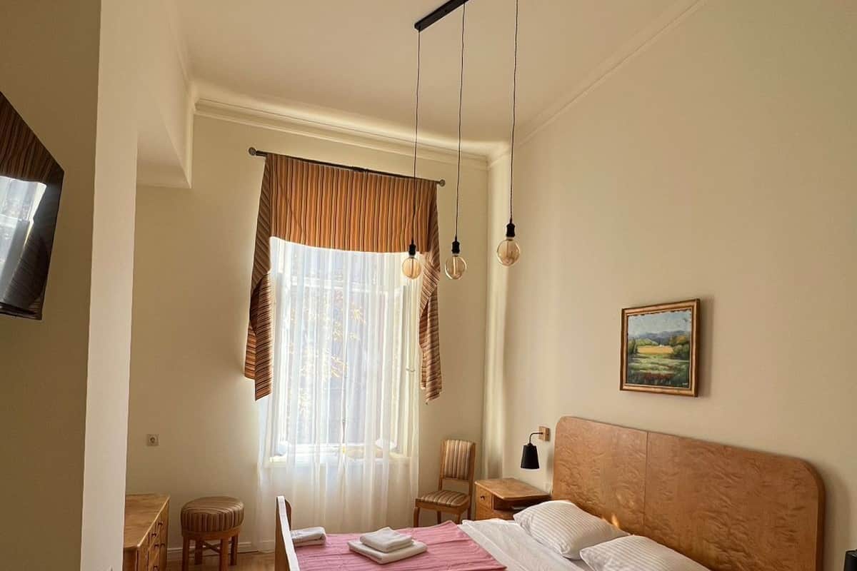 Deluxe Double Room | Laptop workspace, soundproofing, free WiFi