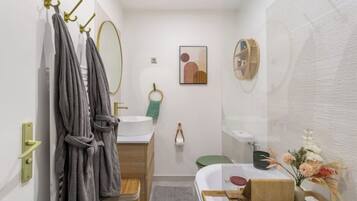 TvÄl och toalettpapper