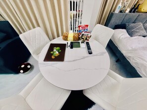1 makuuhuone, silitysrauta/-lauta, Wi-Fi, vuodevaatteet