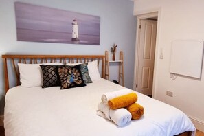 1 Schlafzimmer, Schreibtisch, Bügeleisen/Bügelbrett, kostenloses WLAN