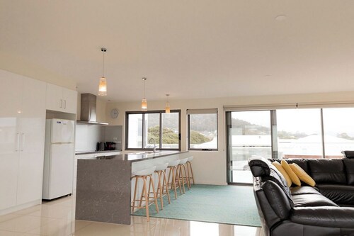 Bicheno Sands- space and the sea