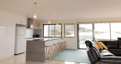 Bicheno Sands- space and the sea