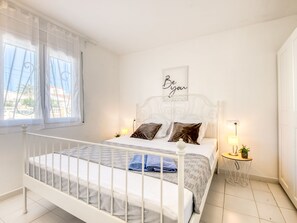 2 chambres, fer et planche à repasser, Wi-Fi