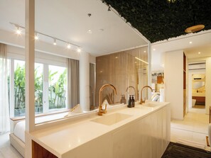 Svit - 1 sovrum - privat pool | Badrum | Handdukar