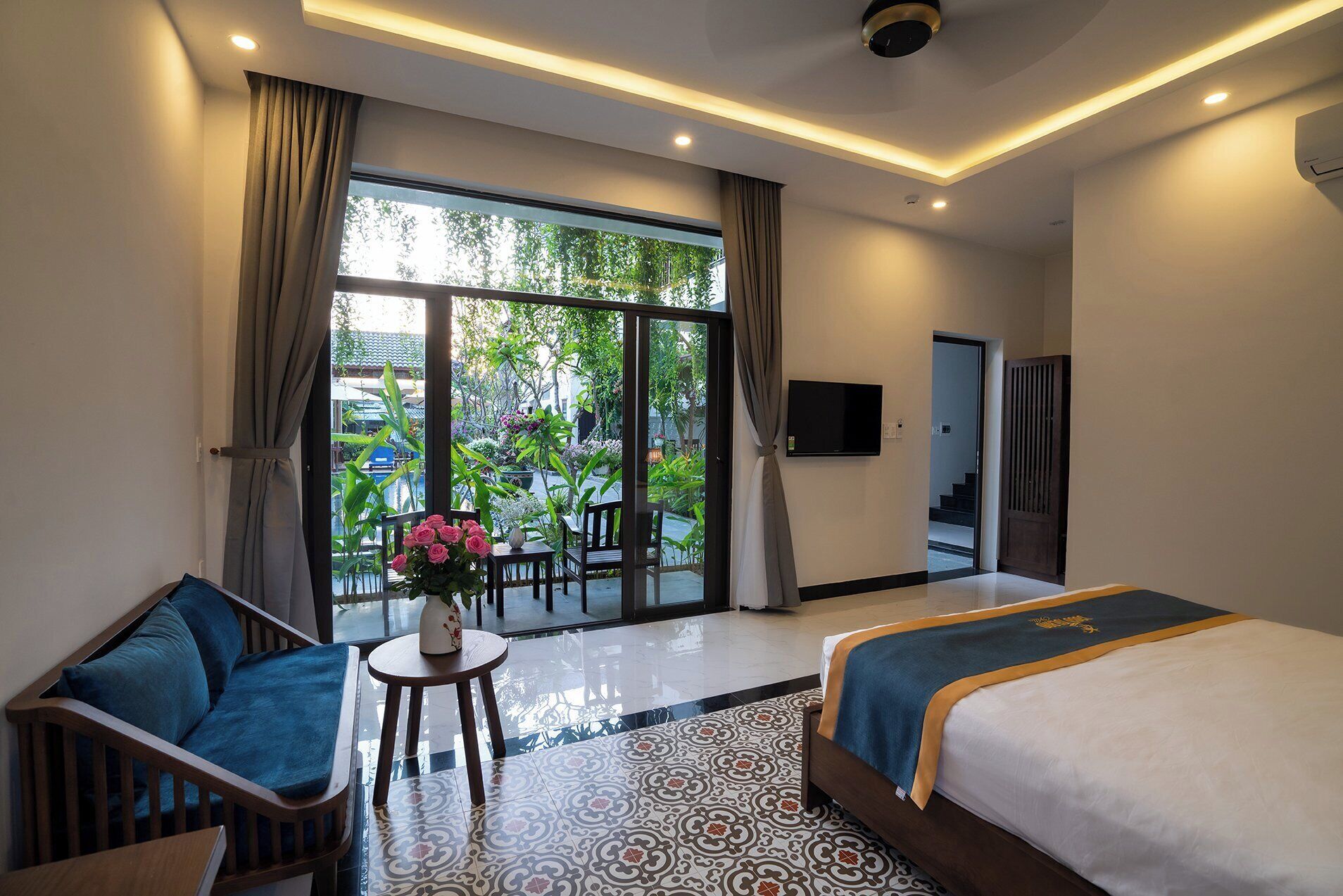 Desk, laptop workspace, blackout curtains, soundproofing