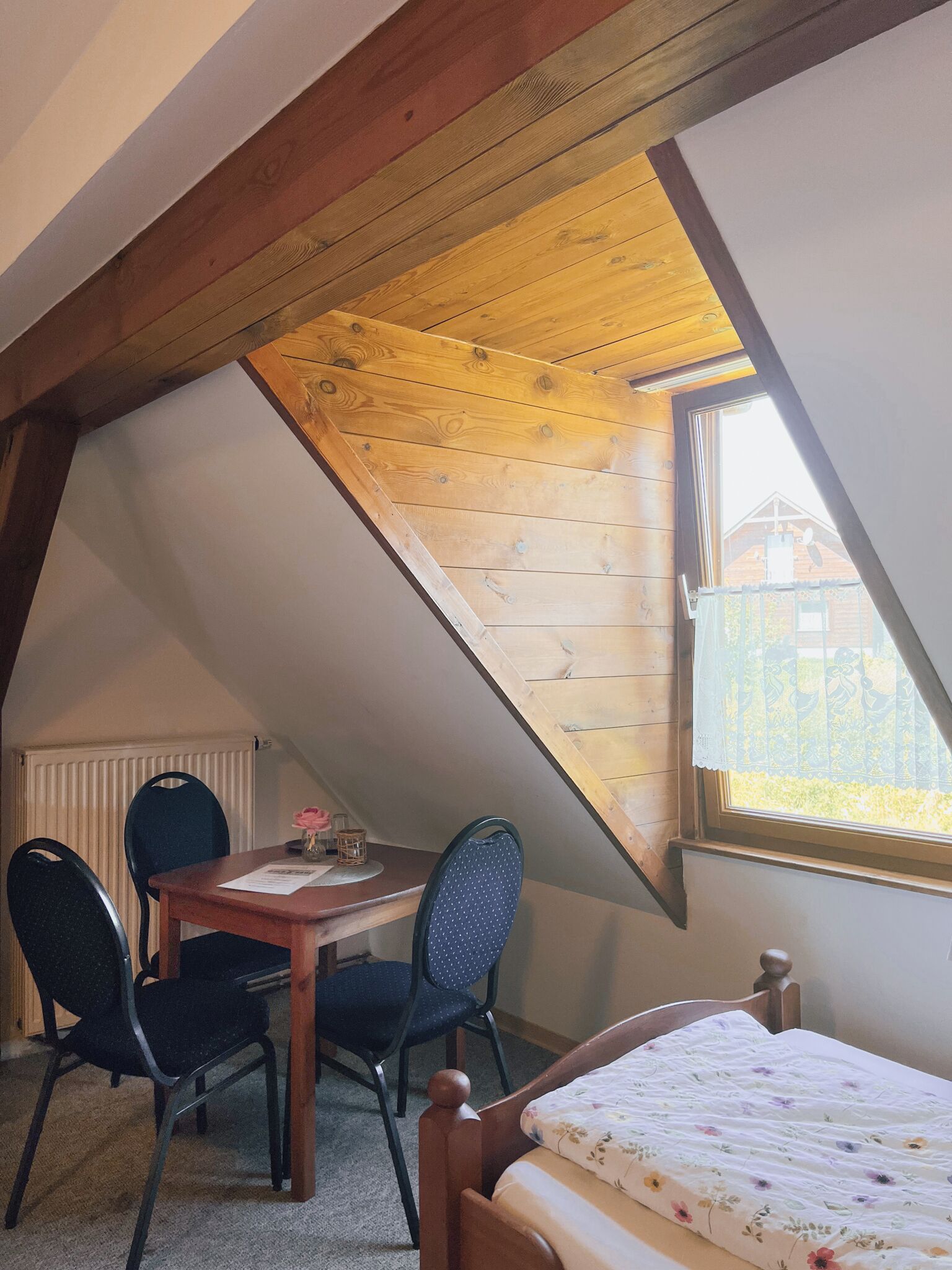 1 Schlafzimmer, Schreibtisch, WLAN, Bettwäsche