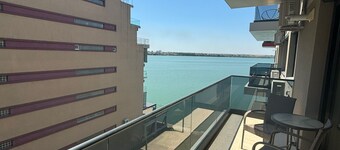 Melia 5 elegant seaside apartment in enchanting Constanța