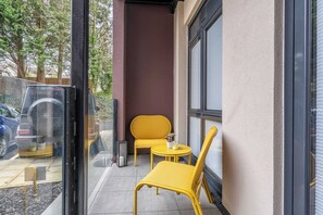 Terrace/patio - Stylish 1 bed apartment in Central Solihull (Solihull)