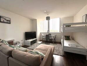 Téléviseur, bureau