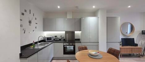 Fridge, microwave, oven, dishwasher