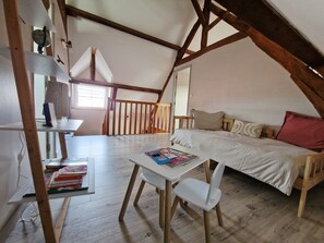 2 habitaciones, tabla de planchar con plancha y wifi gratis 