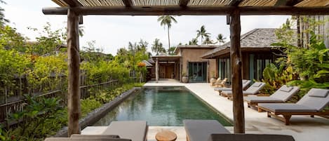 Villa, 4 Bedrooms | Terrace/patio