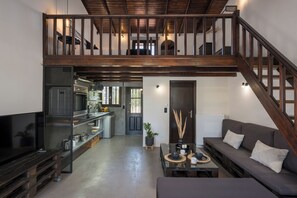 Villa, vue montagne | Cuisine privée | Machine à expresso, bouilloire électrique