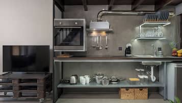 Villa, vue sur la montagne | Cuisine privée | Cafétière à espresso, bouilloire électrique