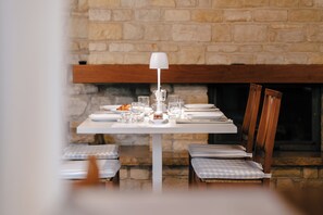 Free daily local cuisine breakfast  - Le Fontanelle Country House (Sant'Ippolito)