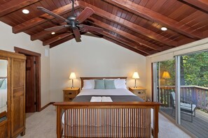 4 Schlafzimmer, Schreibtisch, Bügeleisen/Bügelbrett, Reisekinderbett