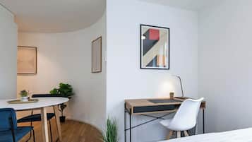 Bügeleisen/Bügelbrett, WLAN, Bettwäsche
