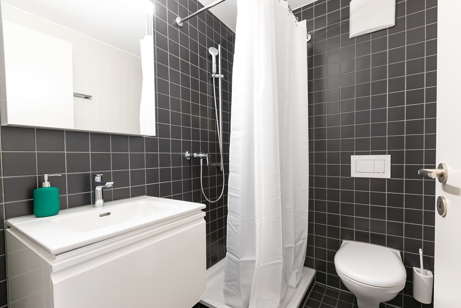 Een douche, een haardroger