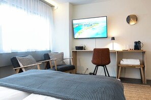 Iron/ironing board, WiFi, bed sheets - Studio noval green (4) with shower (plus kitchen for shared use) (St. Gallen)