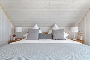 2 Schlafzimmer, Bügeleisen/Bügelbrett, Reisekinderbett, kostenloses WLAN