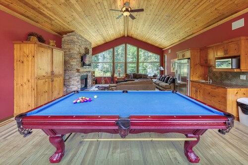 Panorama Luxury House sleeps 4 minutes from ski and golf