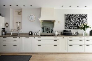 單棟房屋 | 4 間睡房、互聯網