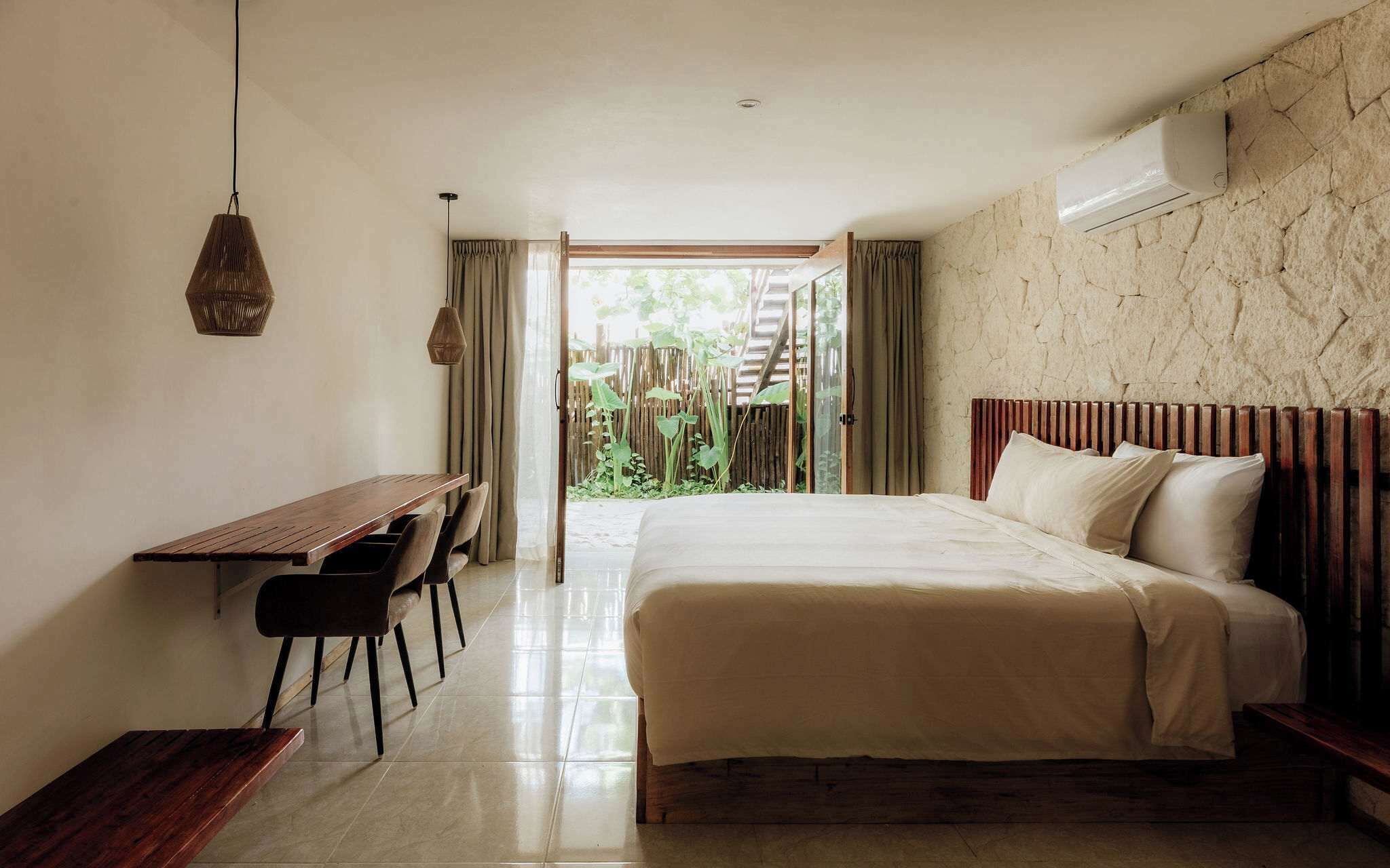 10 quartos, ferros/tábuas de passar roupa, berço de viagem, Wi-Fi