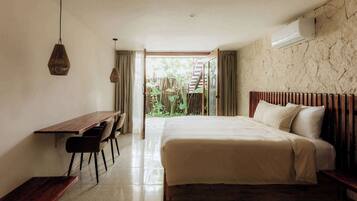 10 bedrooms, iron/ironing board, travel crib, WiFi