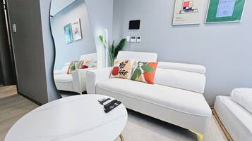 Blackout curtains, iron/ironing board, free WiFi