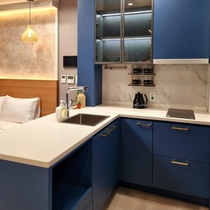 Chambre « Premier » avec lits jumeaux | Cuisine privée