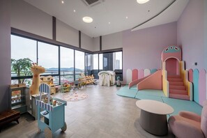 Children’s play area – indoor - Iconic Regency Service Residences - Managed by Iconic Hotel (George Town)