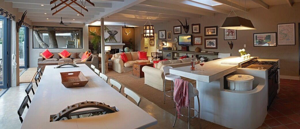 Rumah Mewah, pemandangan kebun | Ruang makan