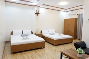 Room - Jun's Inn (Oslob)