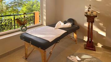 Sauna, steam room, deep-tissue massages, Swedish massages, Thai massages