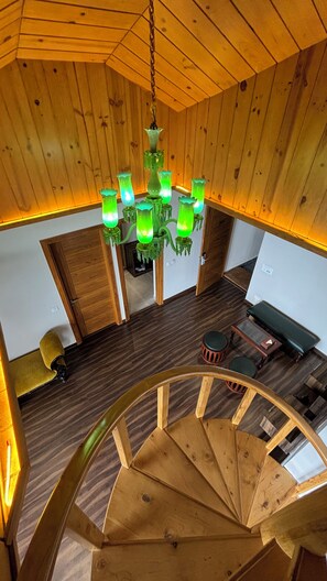 Premium bedding, memory foam beds, minibar, in-room safe - RAJMAAN SINGH ECO RESORTS (Pachhad)