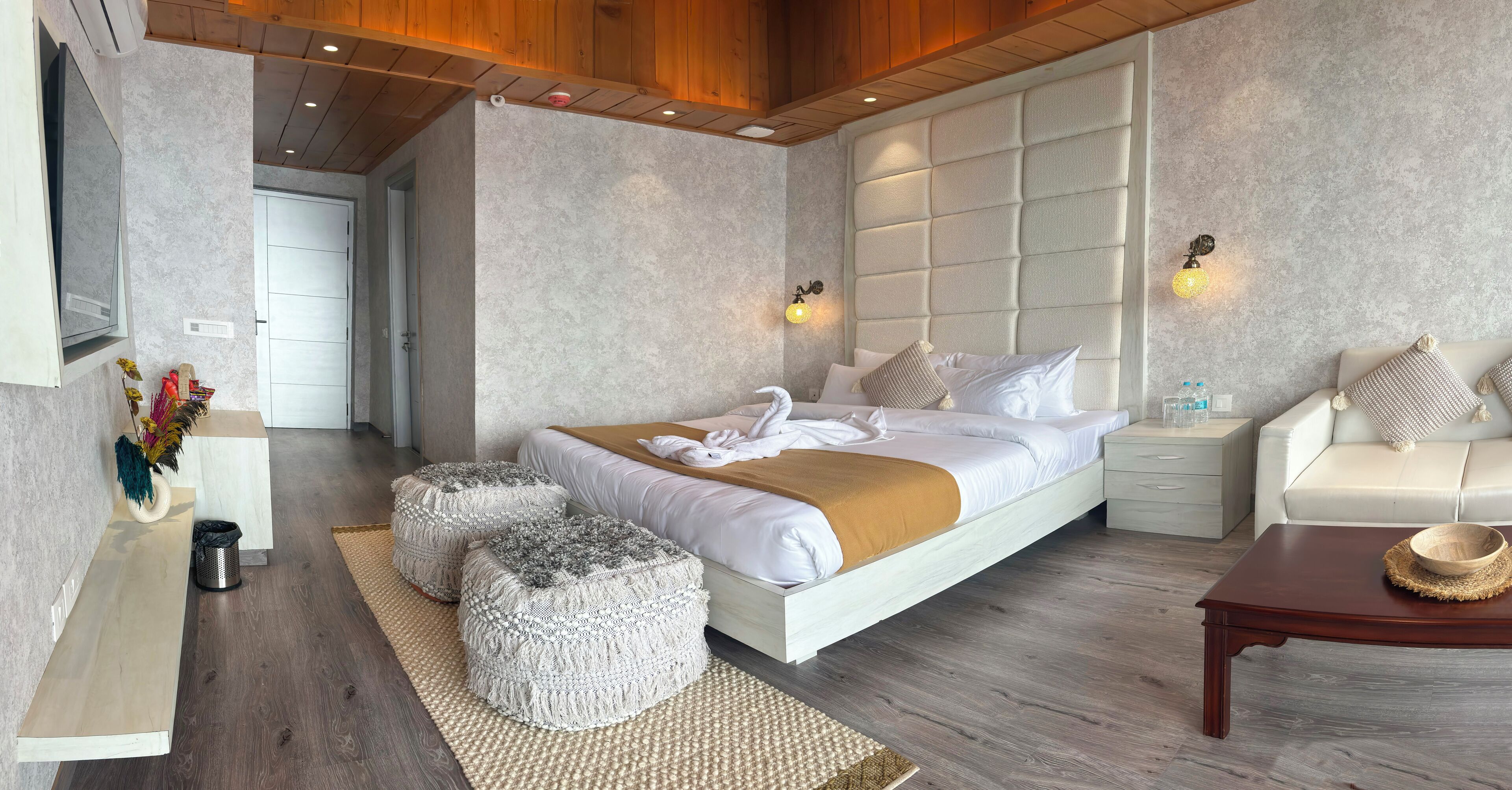 Ropa de cama de alta calidad, colchones con efecto memoria y minibar 