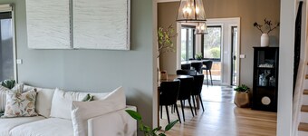 Chateau Clarence Luxurious Waterfront Retreat